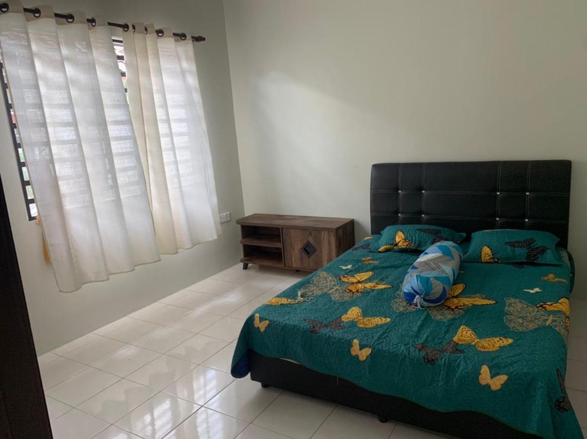 Homestay Maryam Lumut Exterior foto